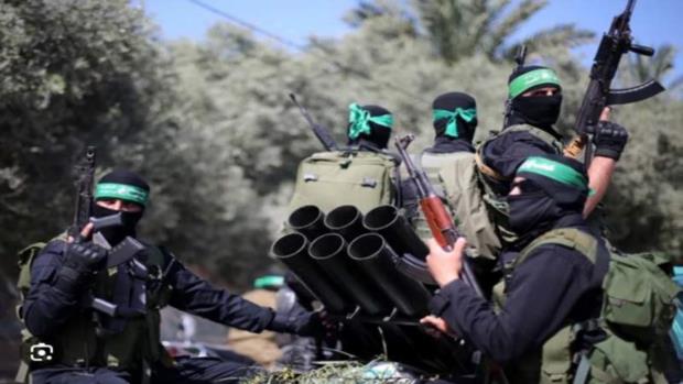 غزة: المجاهدون يدكون مقرات وتحشدات قوات العدو بـ 