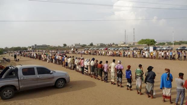 وقفة قبلية حاشدة في القناوص بالحديدة إعلاناً للنفير وتأكيد الجهوزية لمواجهة الأعداء