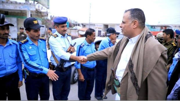 محافظ حجة ومدير الأمن يتفقدان الجرحى والمرابطين ويشيدان بجاهزيتهم خلال عيد الفطر