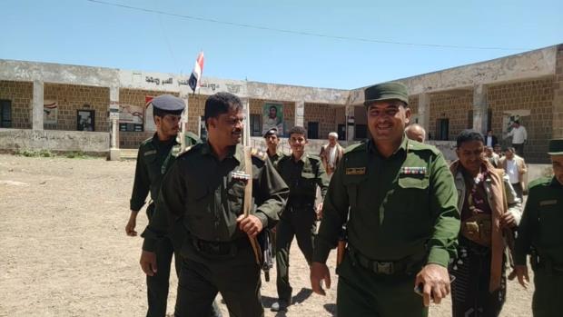 ريمة.. مدير أمن مديرية الجبين بريمة يطّلع على سير أنشطة المدارس الصيفية