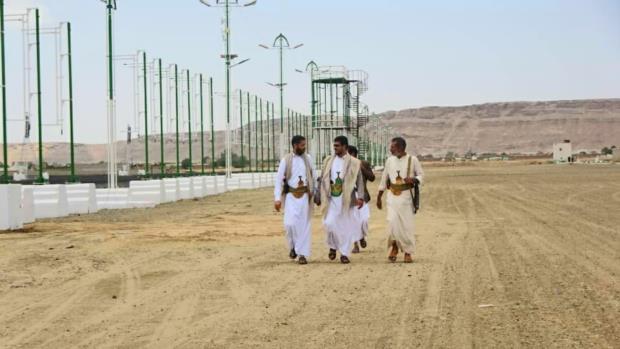 صعدة.. الحاكم والكربي يتفقدان الترتيبات النهائية لإحياء ذكرى المولد النبوي في ساحة الرسول الأعظم